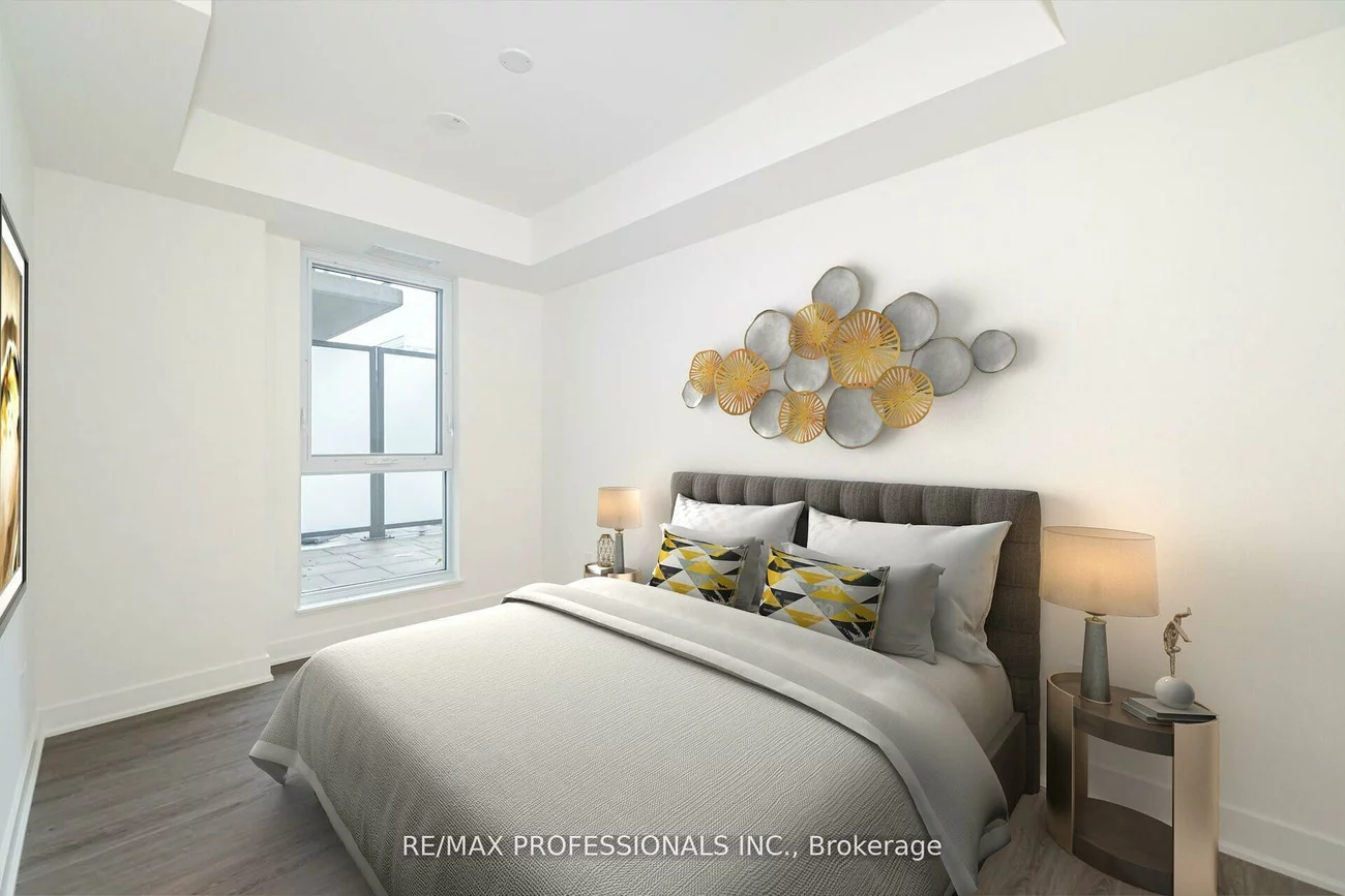 185, Deerfield, Central Newmarket, Newmarket