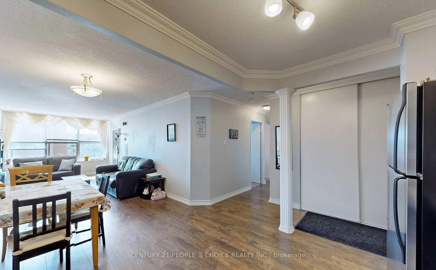 250, Davis, Central Newmarket, Newmarket