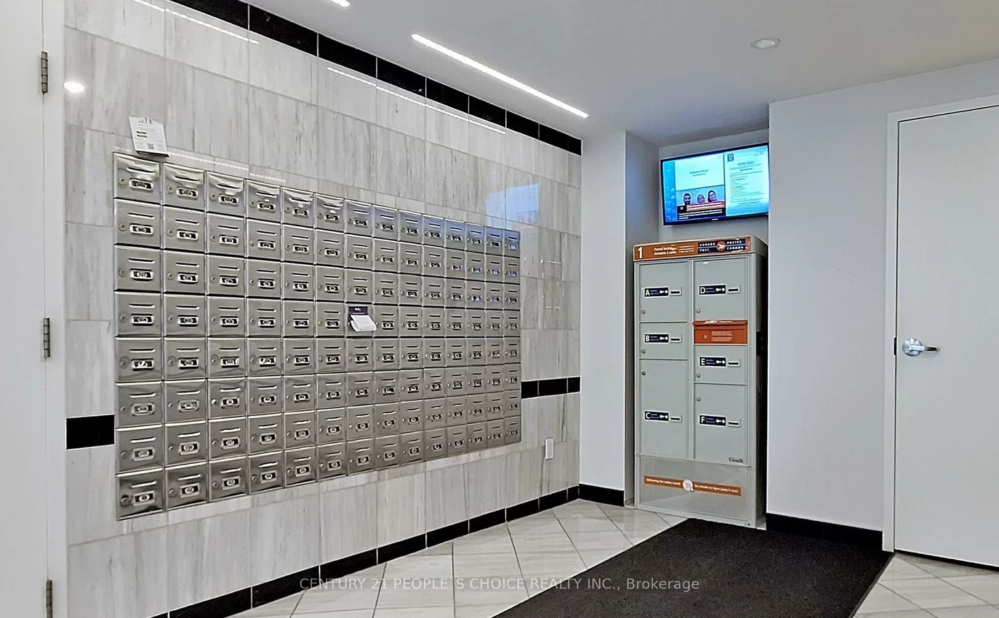 250, Davis, Central Newmarket, Newmarket