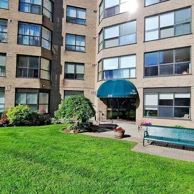 250, Davis, Central Newmarket, Newmarket