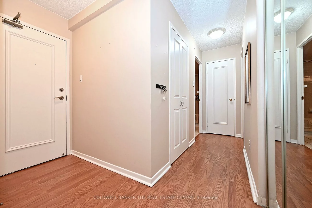 250, Davis, Central Newmarket, Newmarket