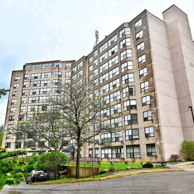 250, Davis, Central Newmarket, Newmarket