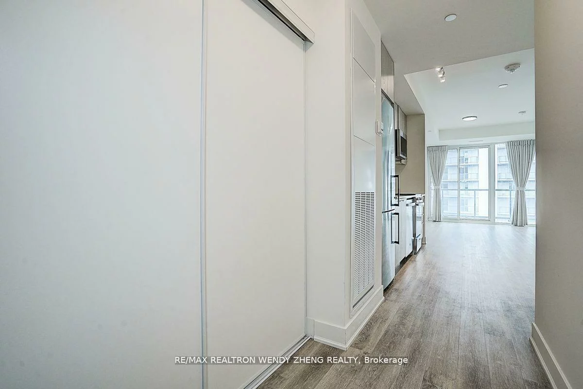 185, Deerfield, Central Newmarket, Newmarket
