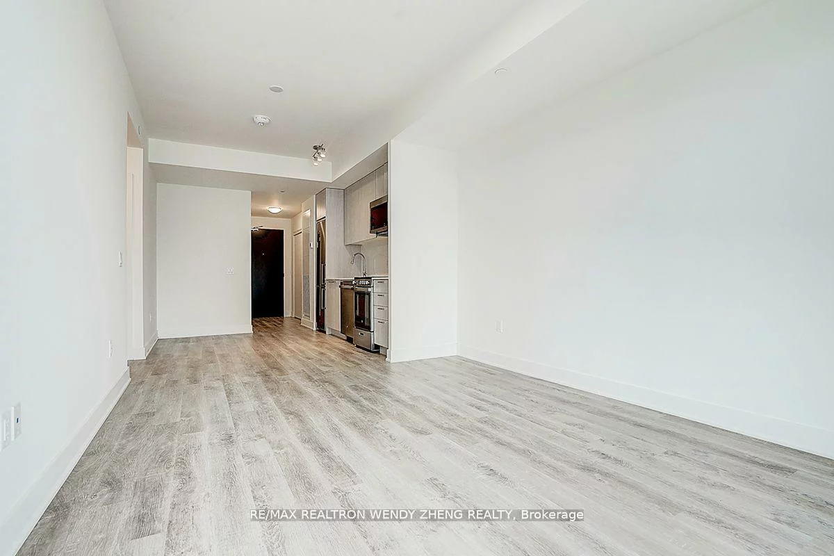 185, Deerfield, Central Newmarket, Newmarket