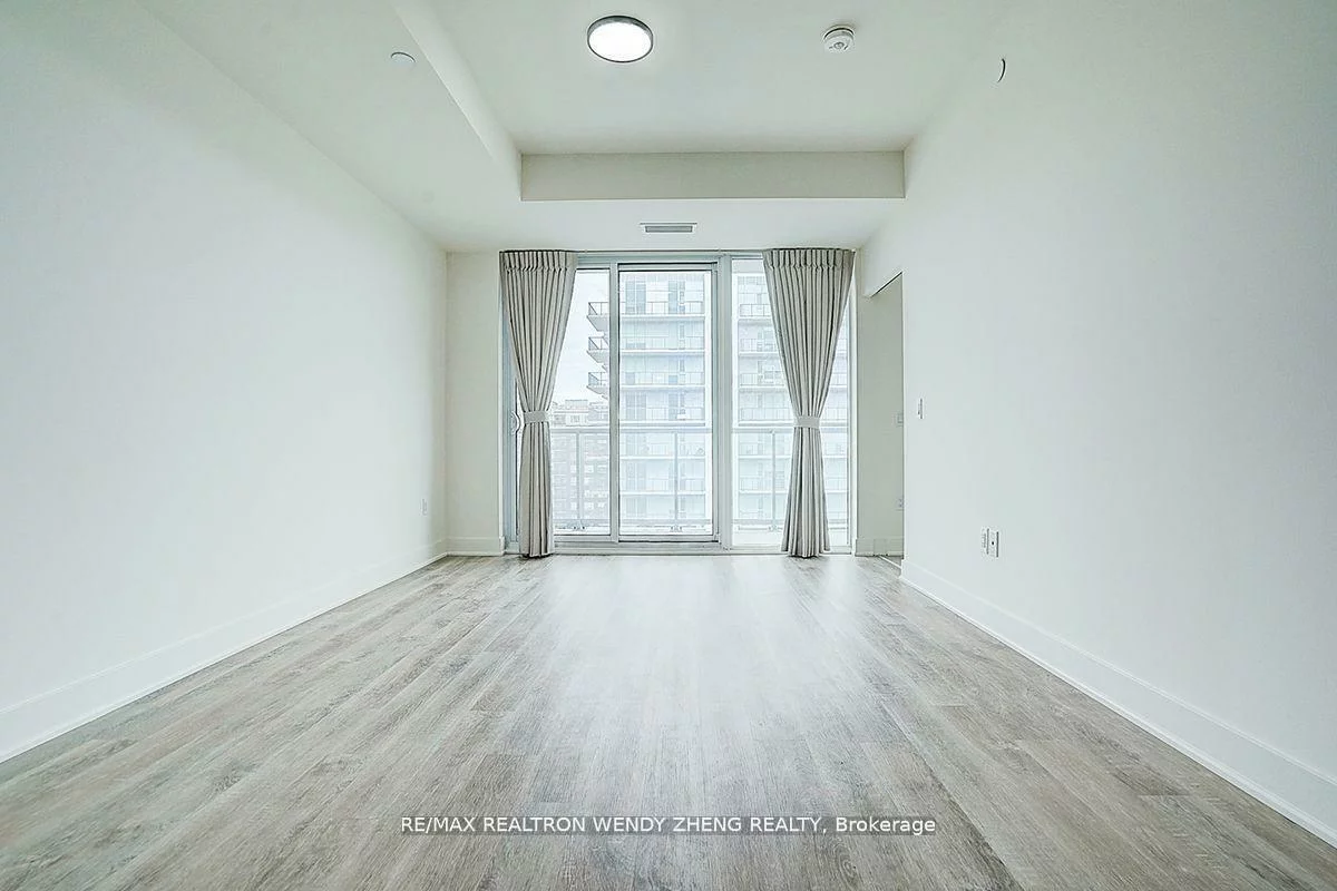 185, Deerfield, Central Newmarket, Newmarket