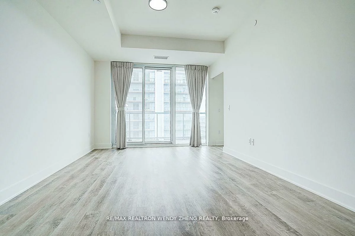 185, Deerfield, Central Newmarket, Newmarket