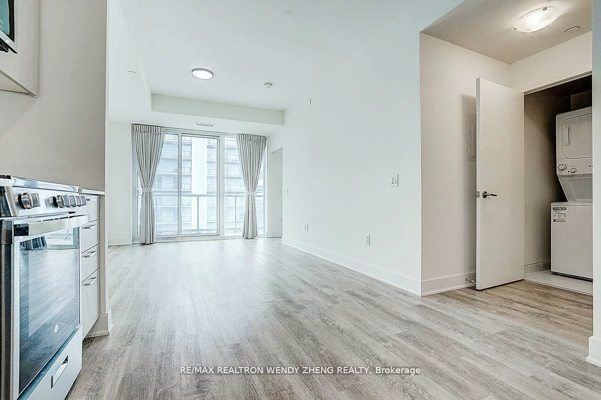 185, Deerfield, Central Newmarket, Newmarket
