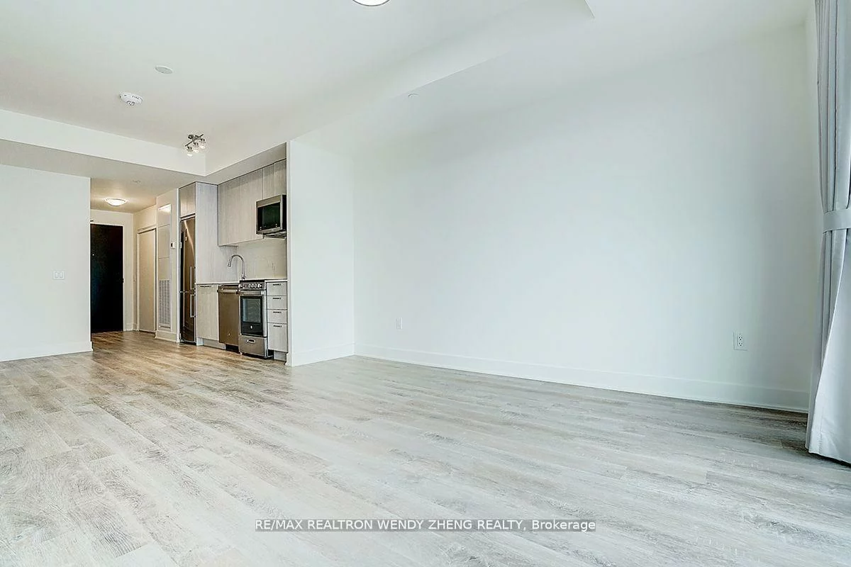 185, Deerfield, Central Newmarket, Newmarket