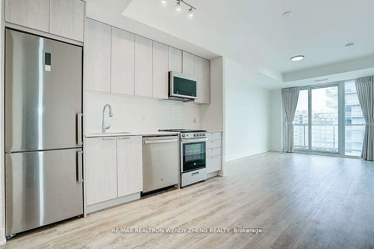 185, Deerfield, Central Newmarket, Newmarket