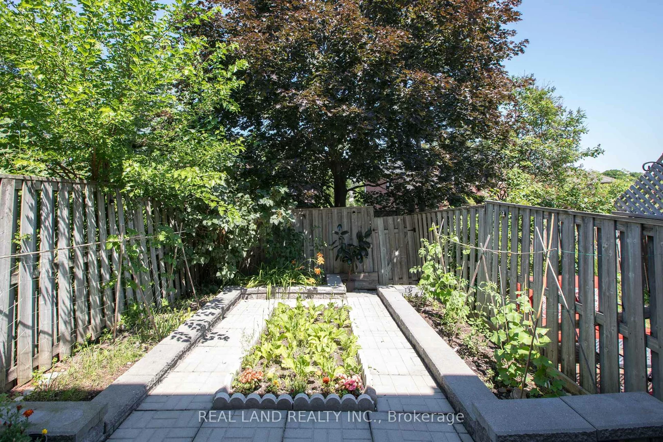 697, Limpert, Gorham-College Manor, Newmarket
