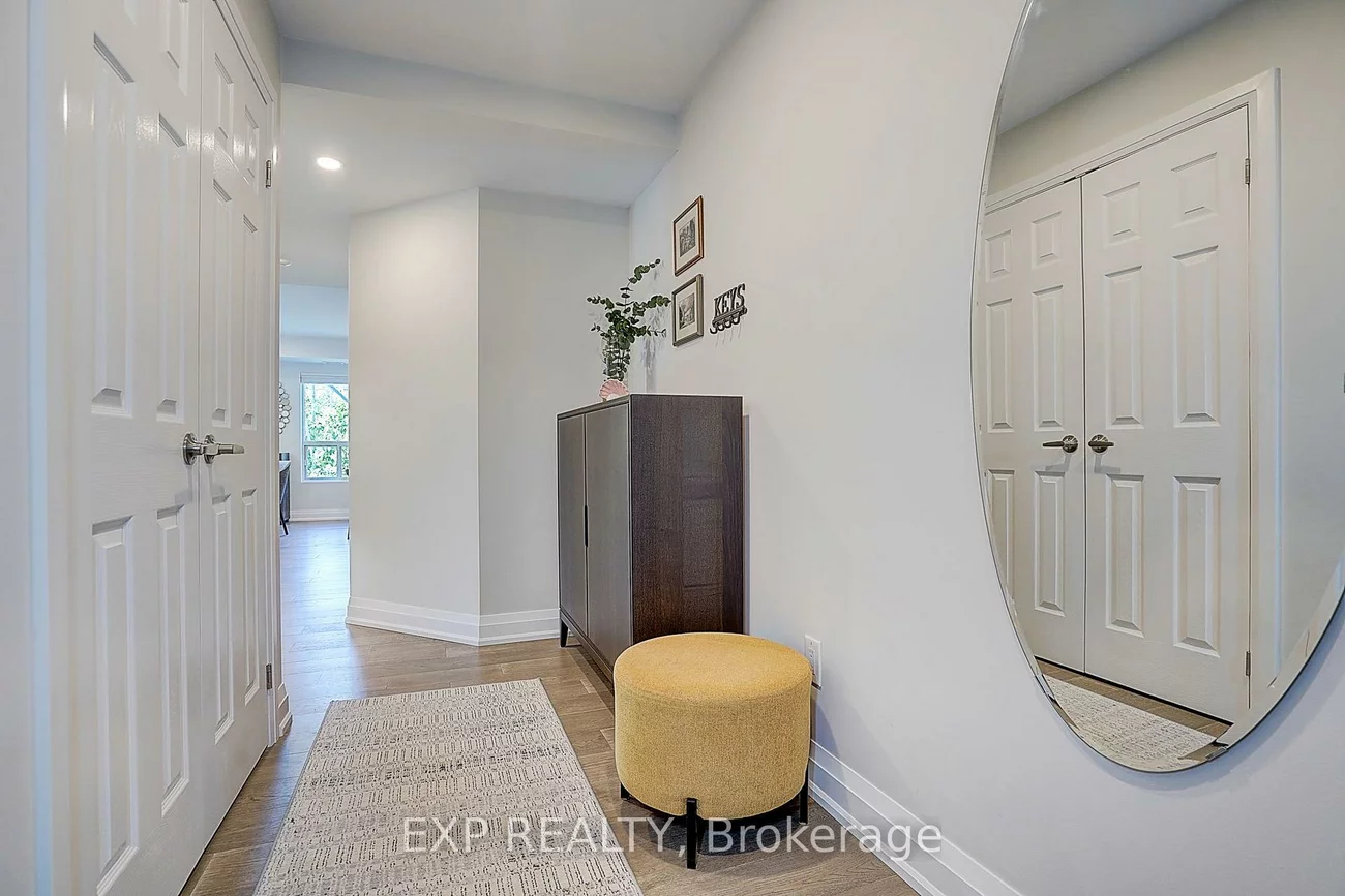 900, Bogart Mill, Gorham-College Manor, Newmarket