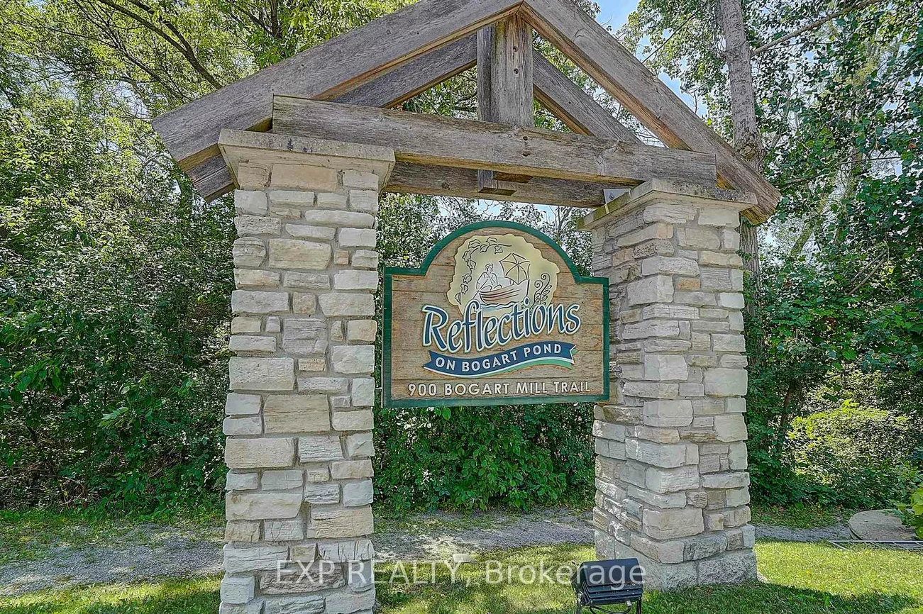 900, Bogart Mill, Gorham-College Manor, Newmarket