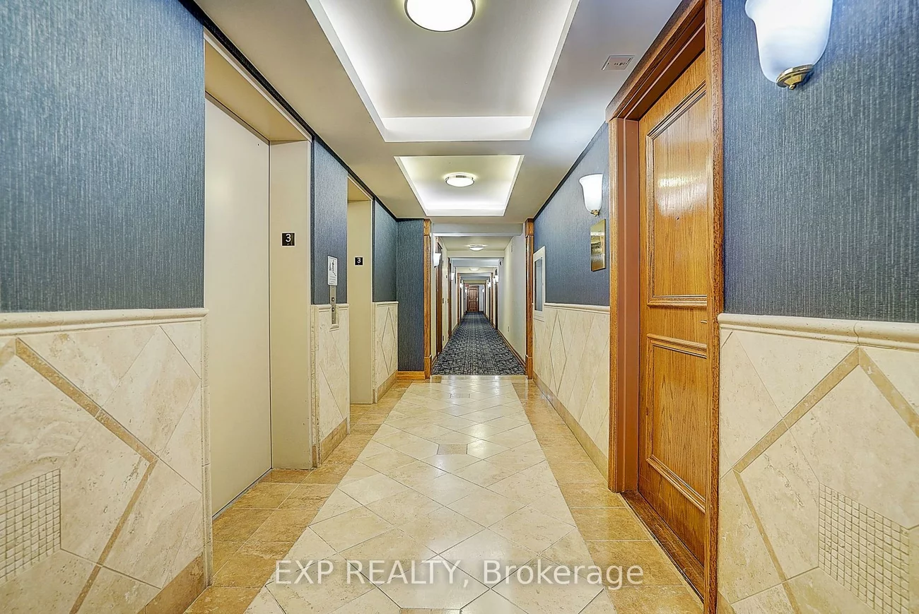 900, Bogart Mill, Gorham-College Manor, Newmarket
