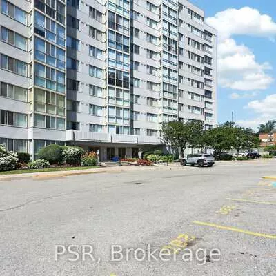 270, Davis, Central Newmarket, Newmarket