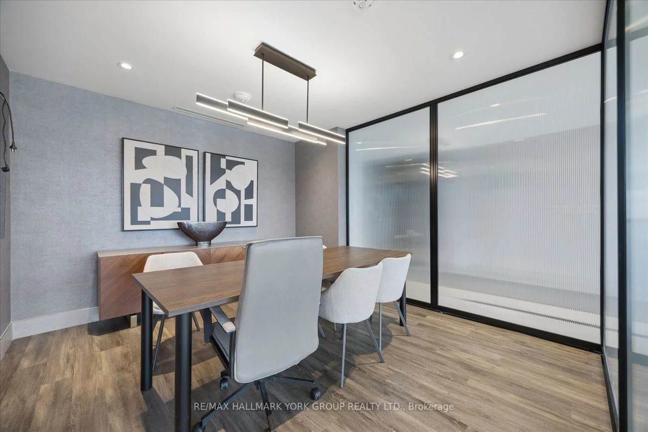 185, Deerfield, Central Newmarket, Newmarket