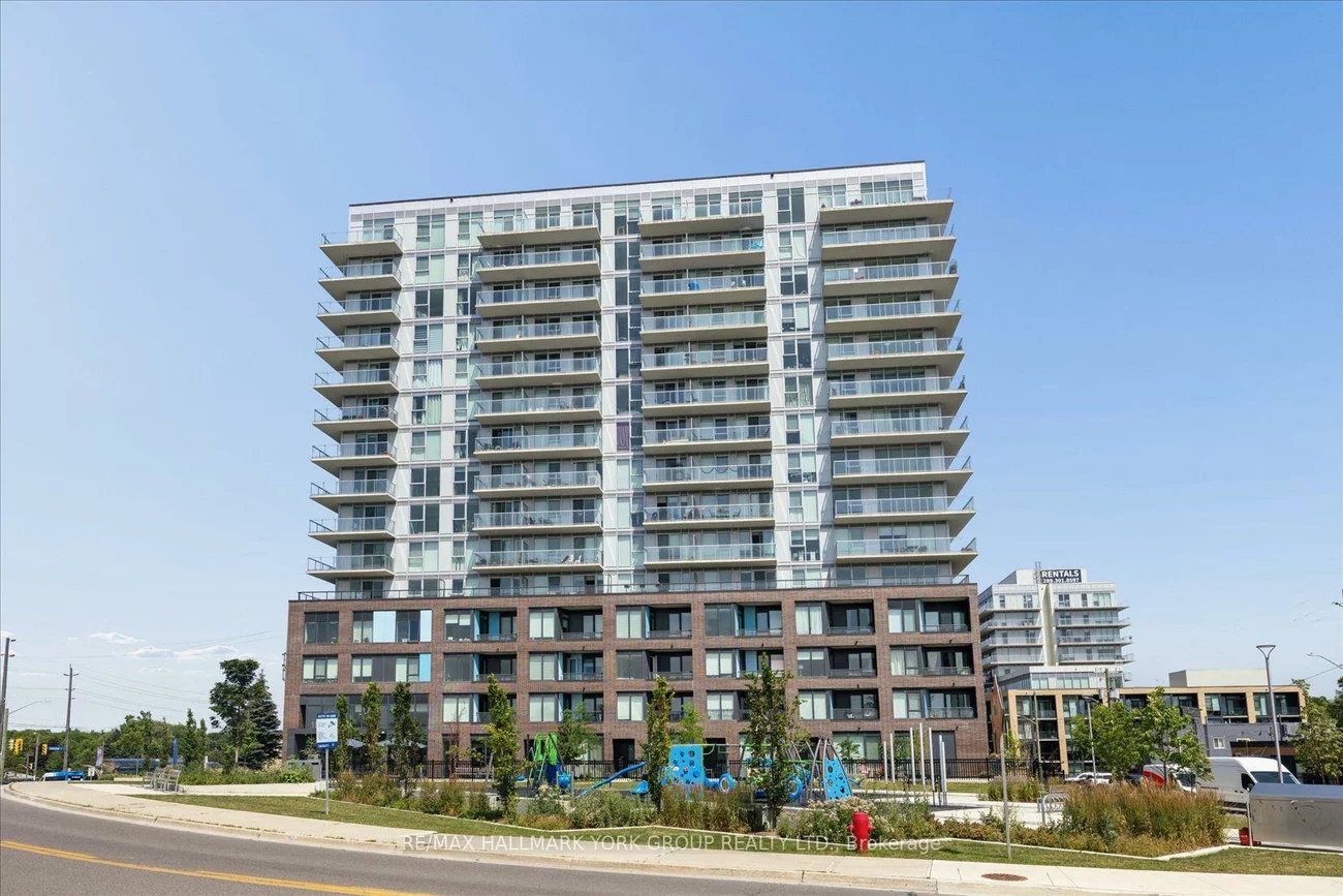 185, Deerfield, Central Newmarket, Newmarket