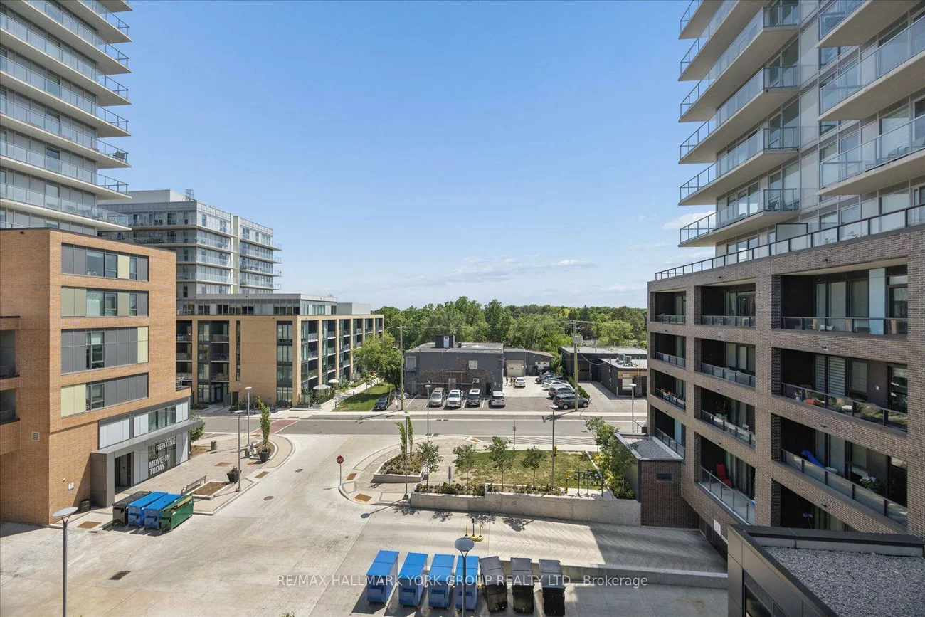 185, Deerfield, Central Newmarket, Newmarket