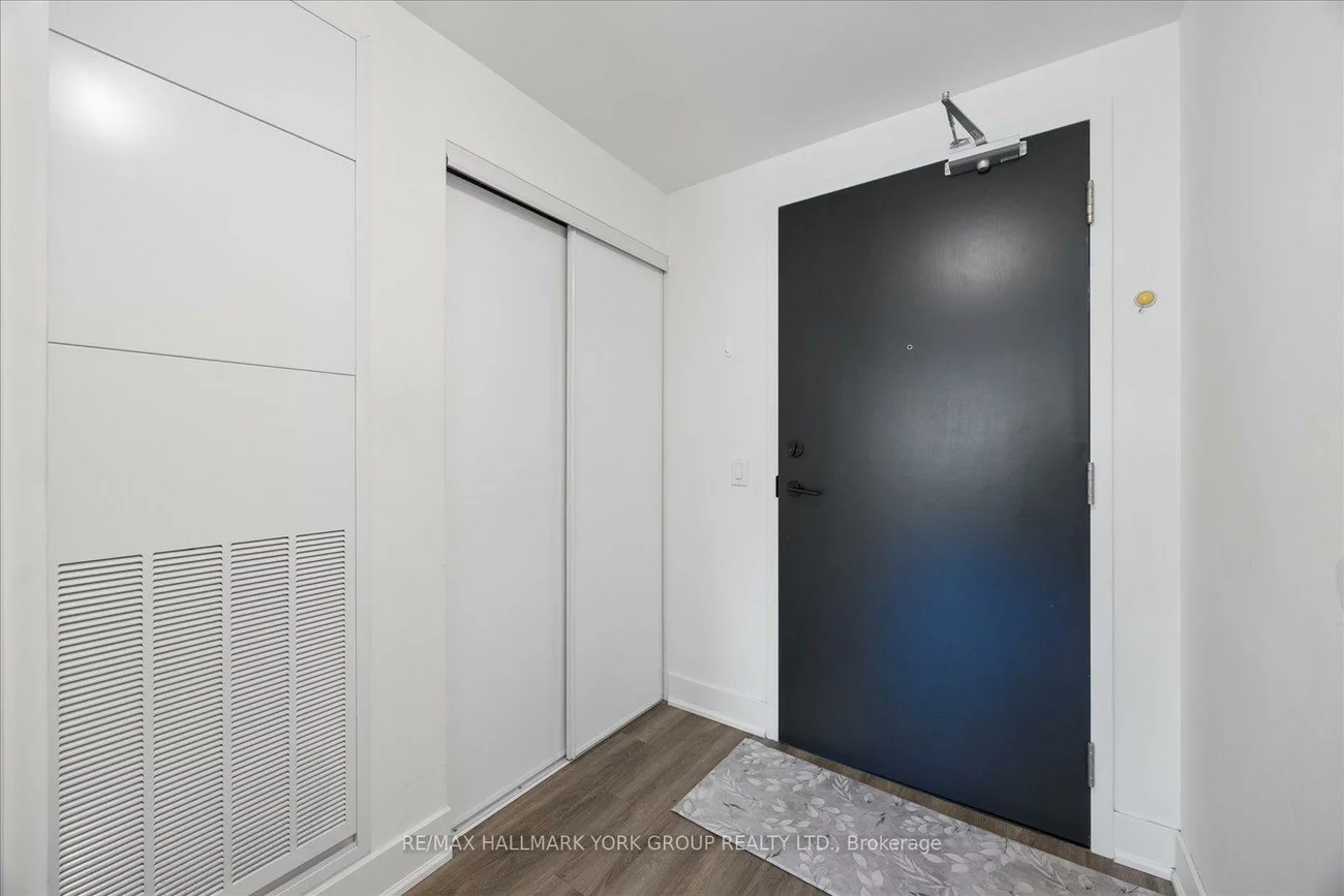 185, Deerfield, Central Newmarket, Newmarket