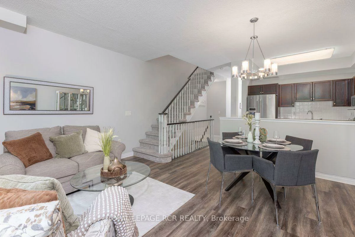 1065, On Bogart, Gorham-College Manor, Newmarket