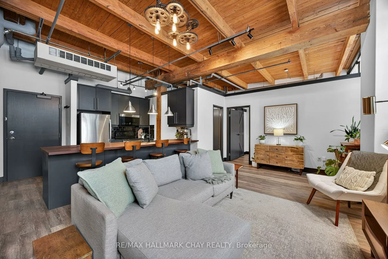 543, Timothy, Central Newmarket, Newmarket