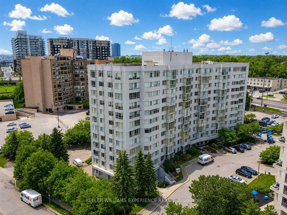 270, Davis, Central Newmarket, Newmarket