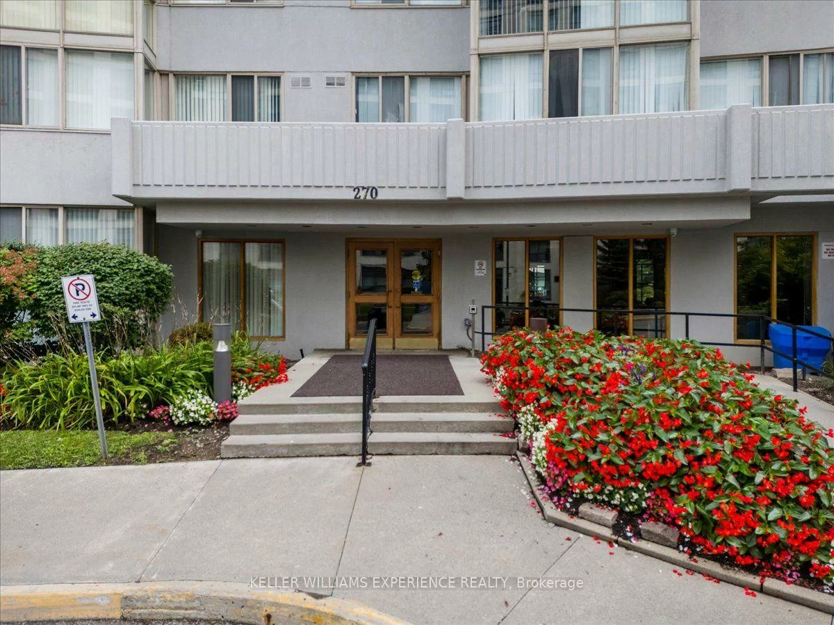 270, Davis, Central Newmarket, Newmarket