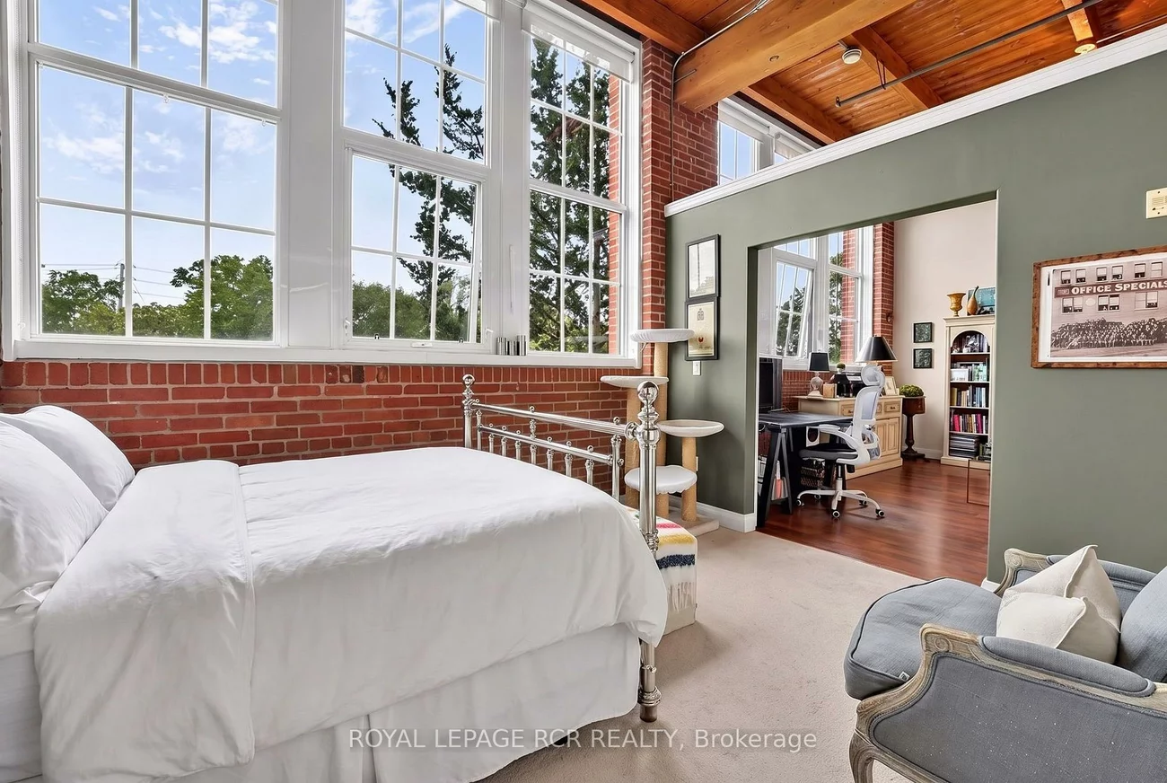 543, Timothy, Central Newmarket, Newmarket