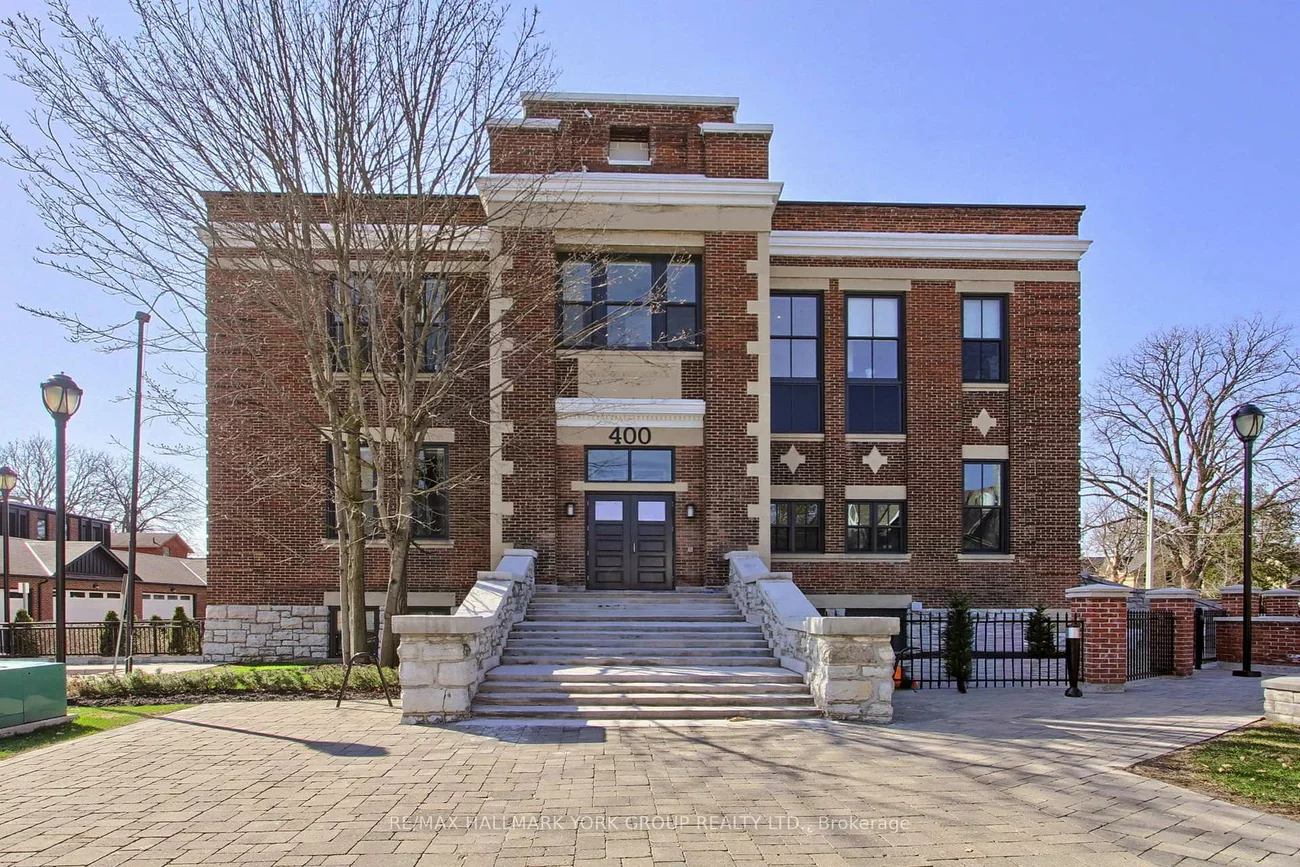 400, Park, Central Newmarket, Newmarket