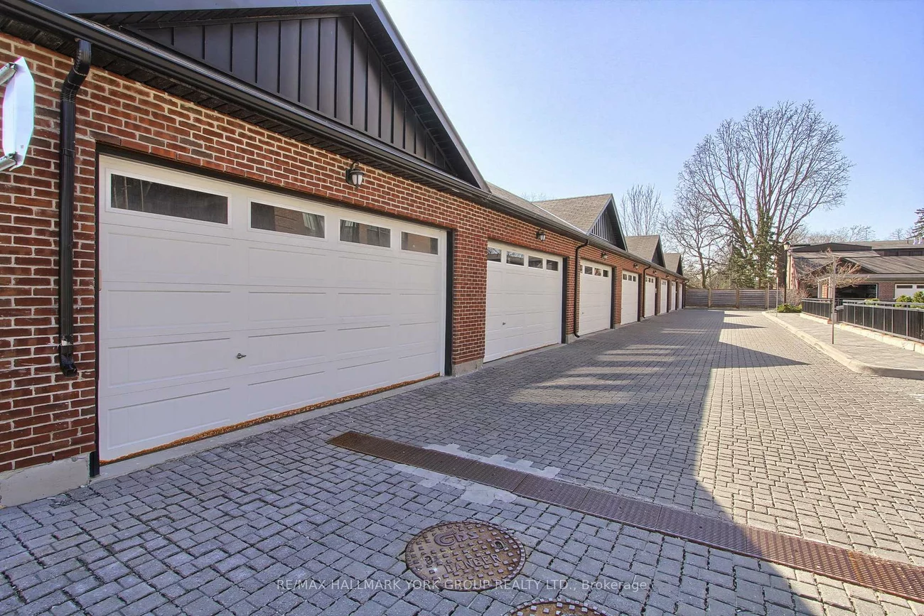 400, Park, Central Newmarket, Newmarket