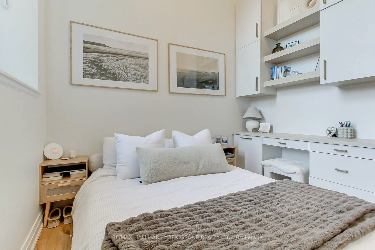 400, Park, Central Newmarket, Newmarket