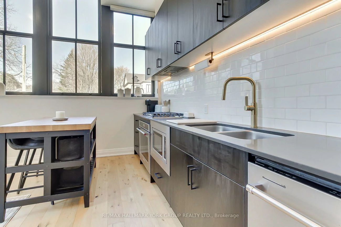 400, Park, Central Newmarket, Newmarket