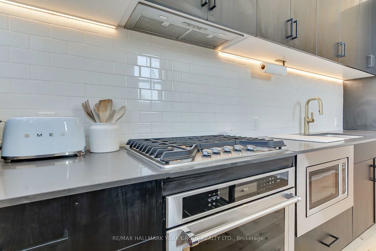 400, Park, Central Newmarket, Newmarket