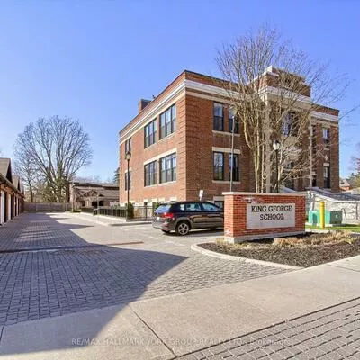 400, Park, Central Newmarket, Newmarket