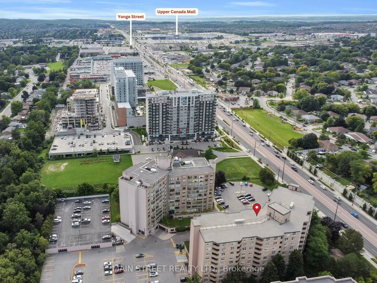 260, Davis, Central Newmarket, Newmarket