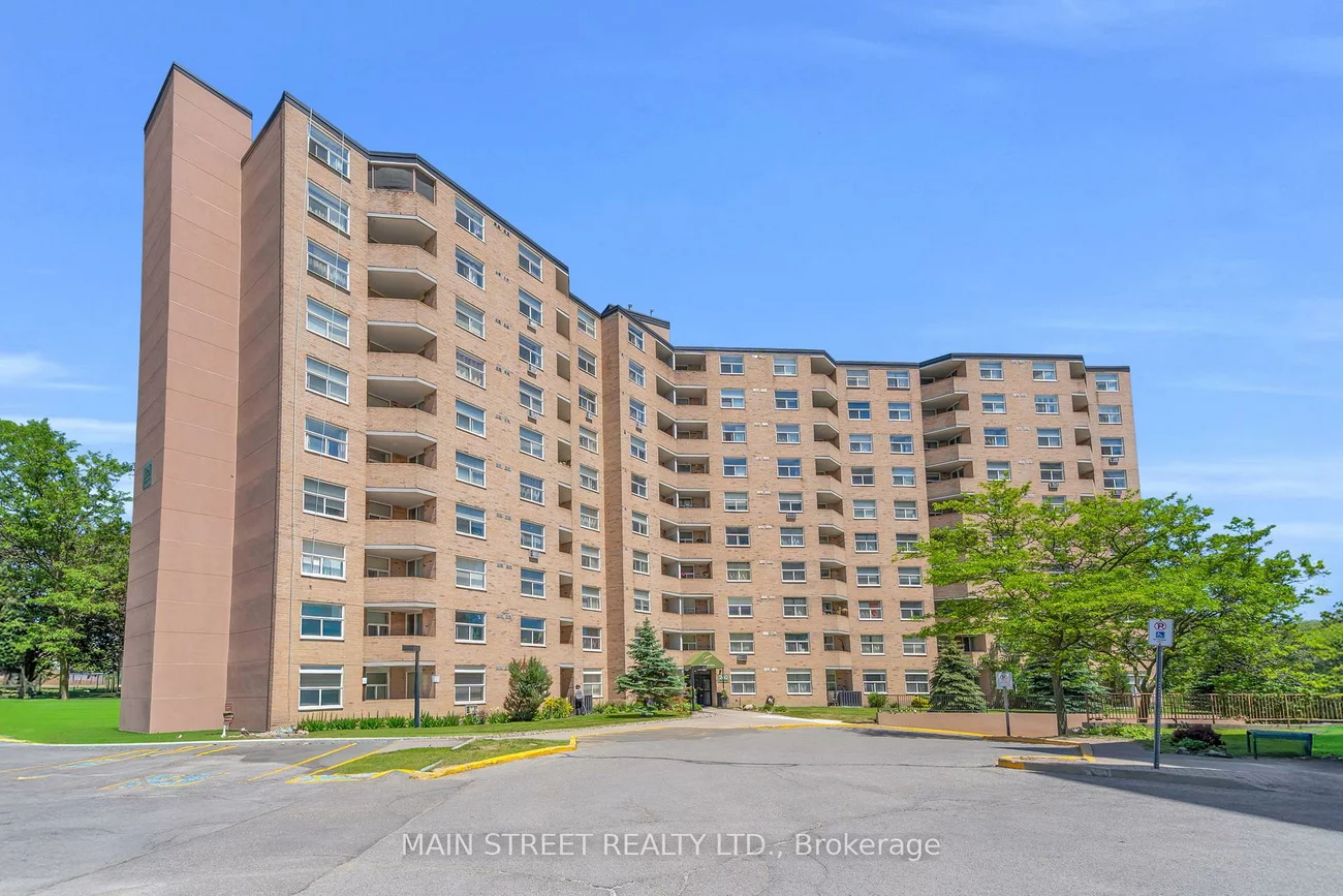 260, Davis, Central Newmarket, Newmarket