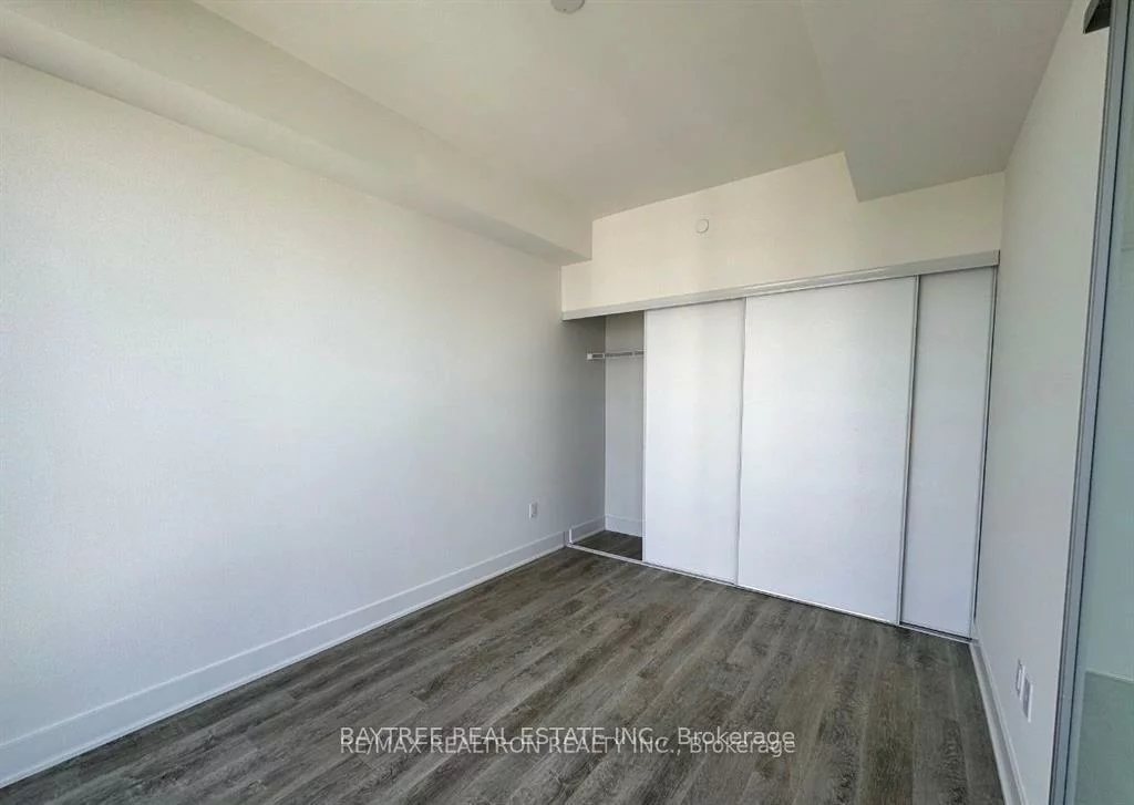 185, Deerfield, Central Newmarket, Newmarket
