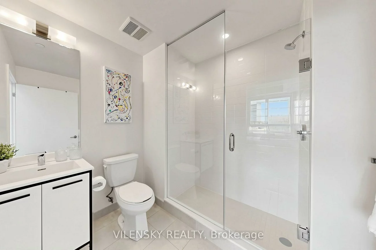 185, Deerfield, Central Newmarket, Newmarket