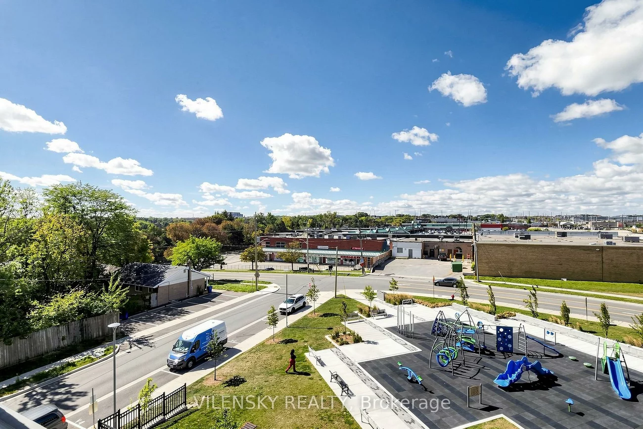 185, Deerfield, Central Newmarket, Newmarket