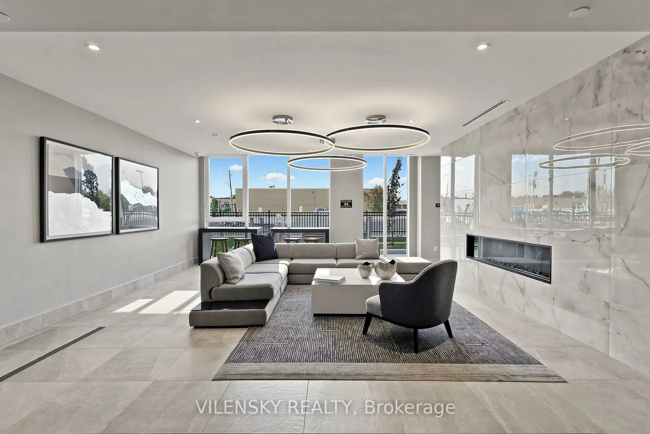 185, Deerfield, Central Newmarket, Newmarket