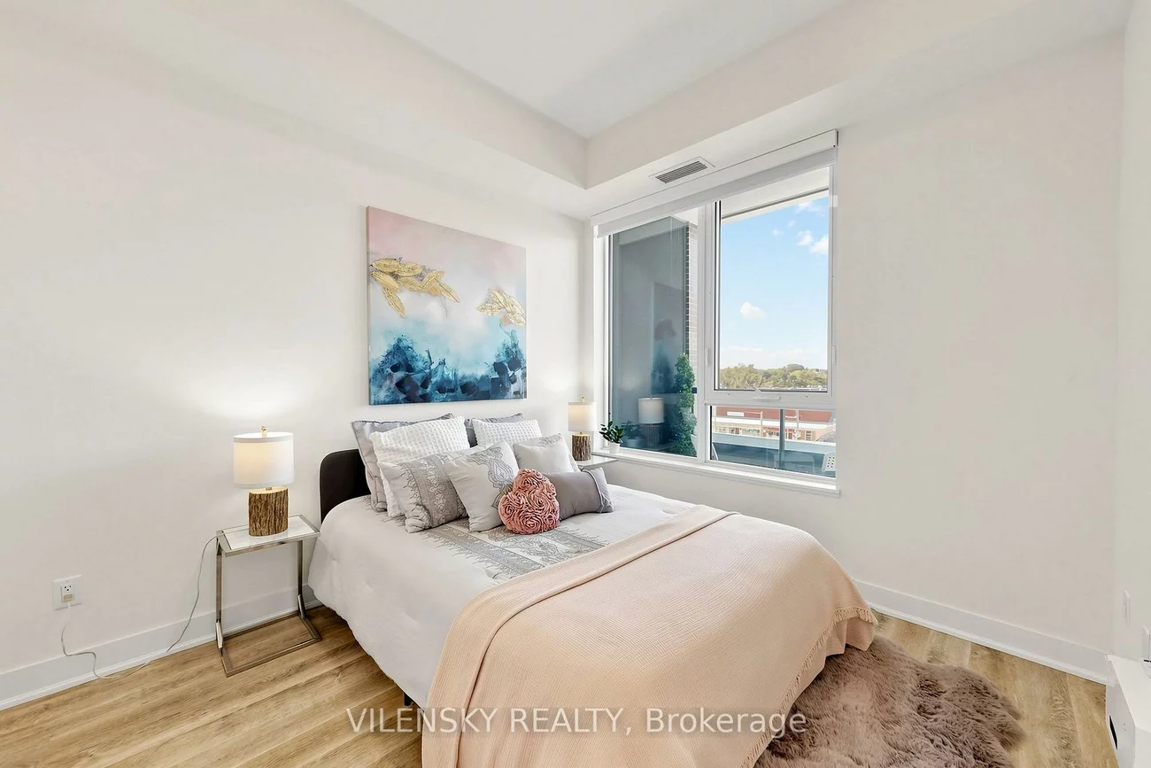 185, Deerfield, Central Newmarket, Newmarket