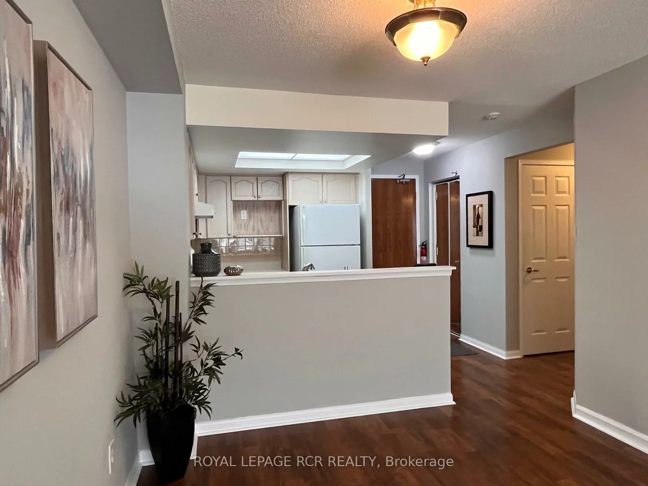 900, Bogart Mill, Gorham-College Manor, Newmarket