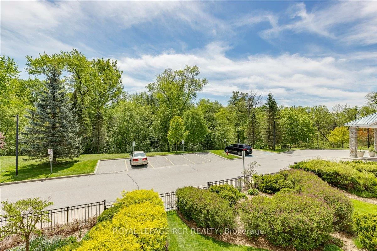 900, Bogart Mill, Gorham-College Manor, Newmarket