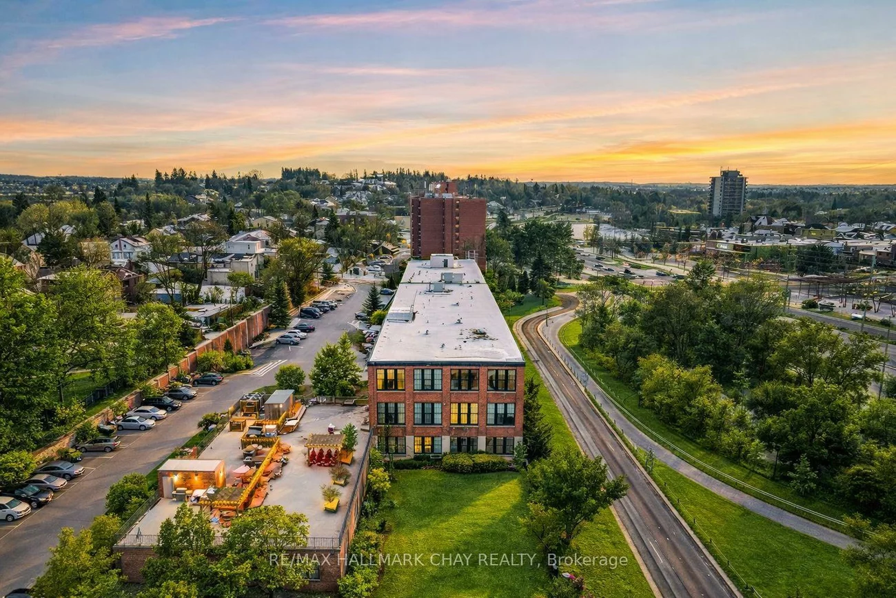 543, Timothy, Central Newmarket, Newmarket