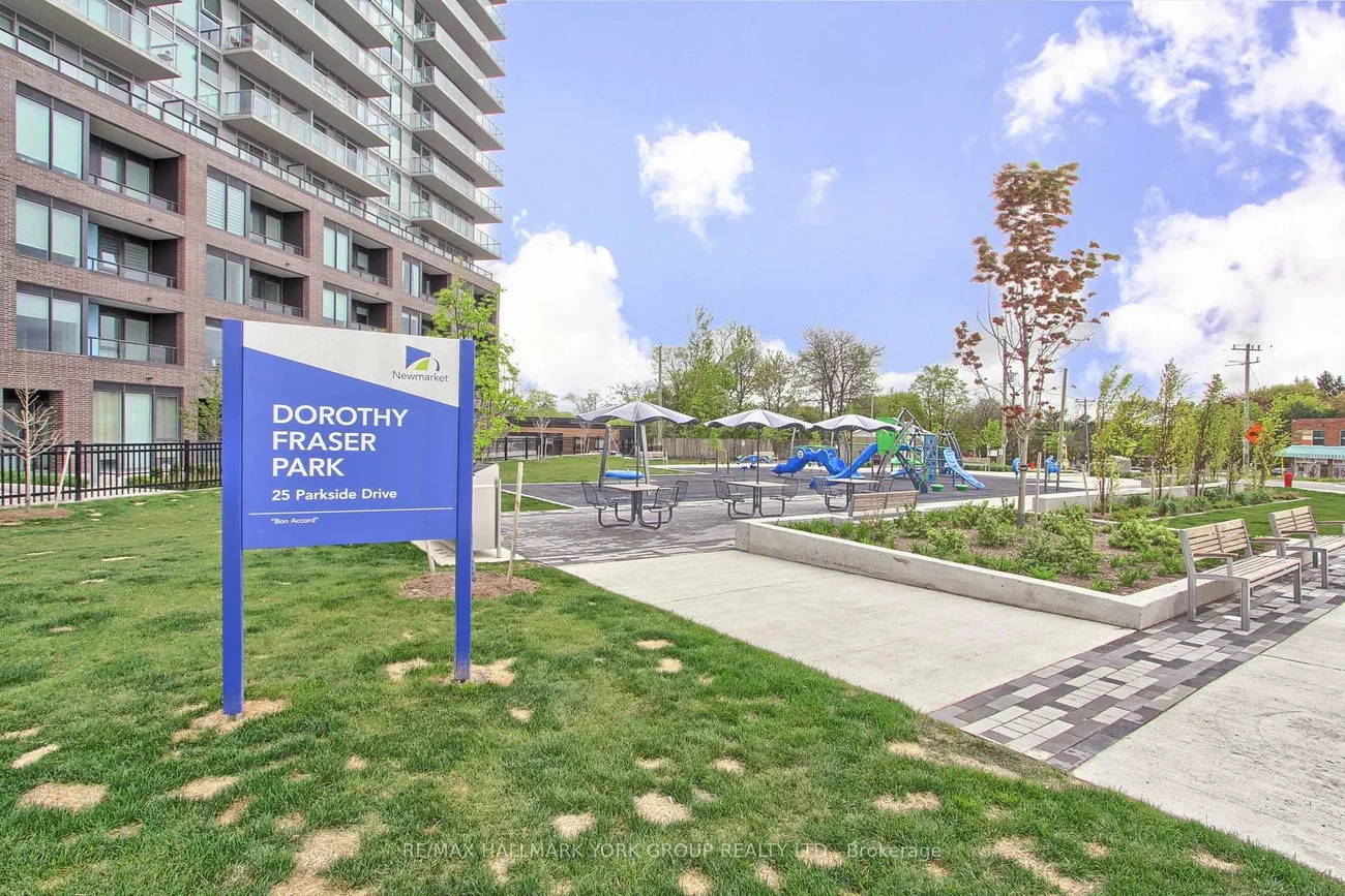 185, Deerfield, Central Newmarket, Newmarket