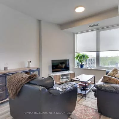 185, Deerfield, Central Newmarket, Newmarket