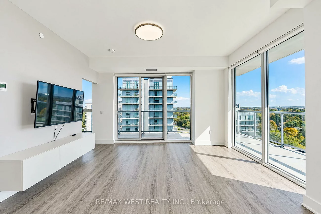 185, Deerfield, Central Newmarket, Newmarket