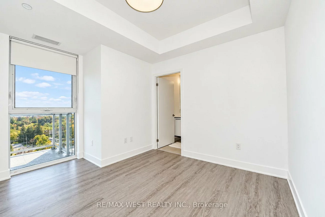 185, Deerfield, Central Newmarket, Newmarket
