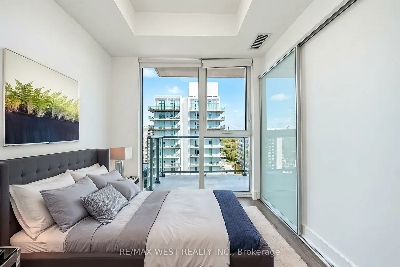 185, Deerfield, Central Newmarket, Newmarket
