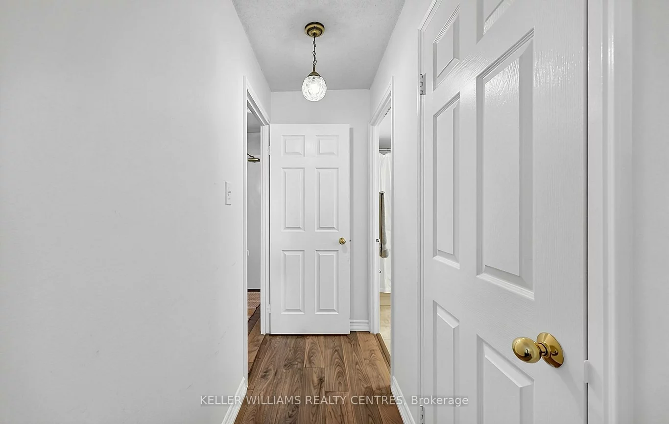 270, Davis, Central Newmarket, Newmarket