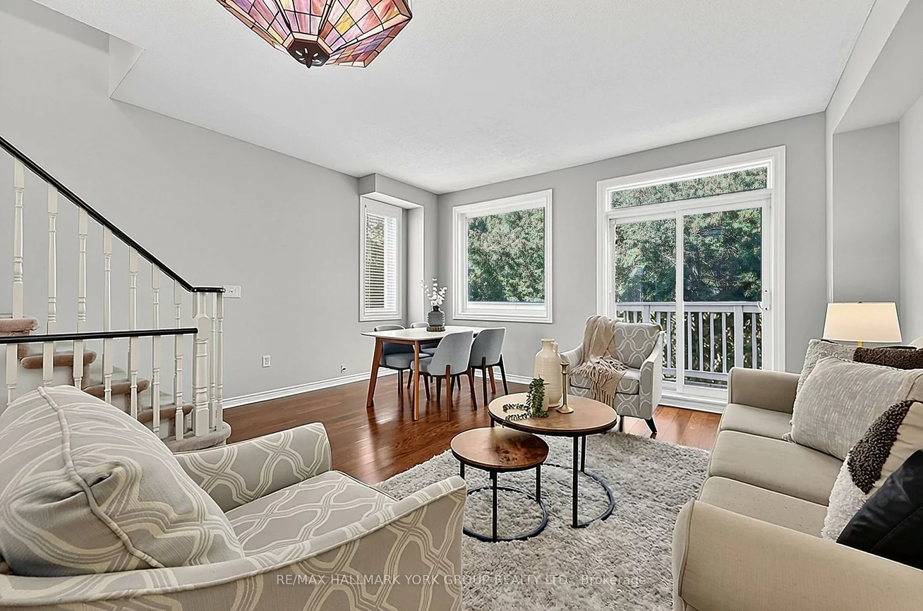 923, Creekfront, Gorham-College Manor, Newmarket